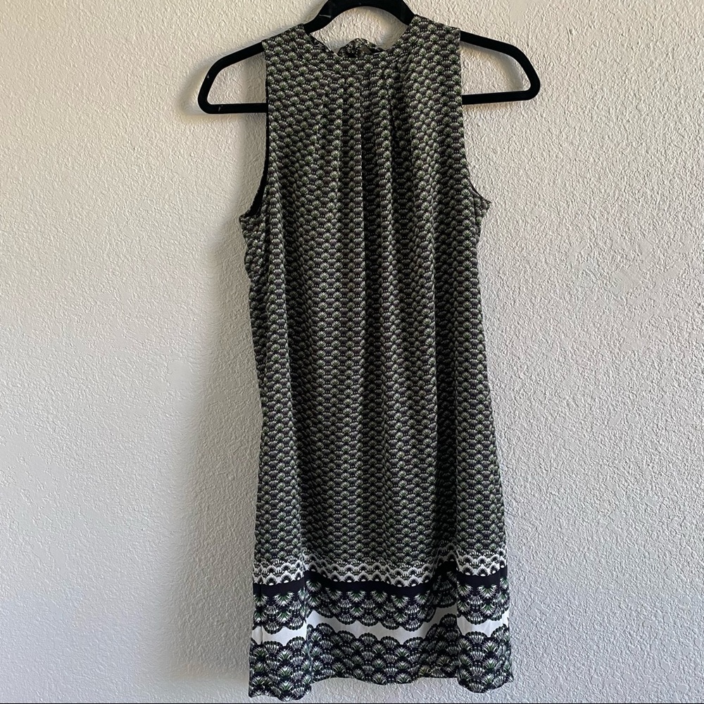 Black White and Green Sleeveless Dress